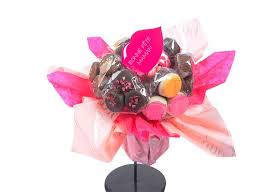 Pin By Jeff De Bruges Canada On Jeff Fete Les Meres Jeff Celebrates Mother S Day Chocolate Bouquet Gift Wrapping Gifts