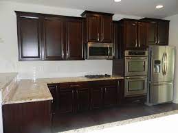1000 x 1000 jpeg 131 кб. Ballentine Gourmet Kitchen Timberlake Scottsdale Cherry Java Cabinets Giallo Ornamental Granite Boa Home Decor Kitchen Kitchen Inspirations Kitchen Remodel