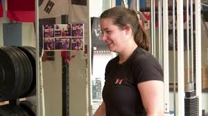 Team usa's jade carey can show her gold mettle while the best. T As 2 Minutes Anna Van Bellinghen Halterophilie Youtube