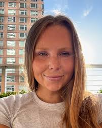 Emma Norris (@emmaqnorris) • Instagram photos and videos