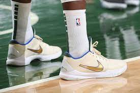 Get the latest nba news on khris middleton. 2020 Nba Christmas Teams Debut New Uniforms And Players Don Special Sneakers For The Holiday Nba Com India The Official Site Of The Nba