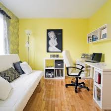 Cohabitation Du Coin Bureau Et De La Chambre D Ami Small Bedroom Decor Bedroom Decor For Couples Small Small Bedroom