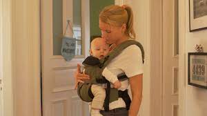 Die babytrage in neutralem grau ist auch das perfekte. Ergobaby 360 Babytrage Set 4 Tragepositionen Von Geburt An Paket Online Kaufen Baby Walz