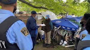 The trinity bellwoods farmers' market features approximately 20 vendors dotting the northwest corner of the park at dundas and shaw. Vkvsp7wpbs2 Lm