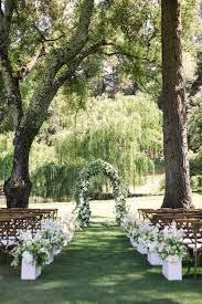 We Think Outdoor Weddings Are Worth The Extra Work Here S Why Meadowood Wedding Outdoor Wedding Decorations Outdoor Wedding
