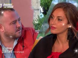 Un dîner presque parfait : la drague très insistante d'un candidat... qui  se fait rembarrer systématiquement