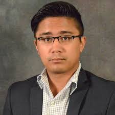 Justin Knapp's Instagram, Twitter & Facebook