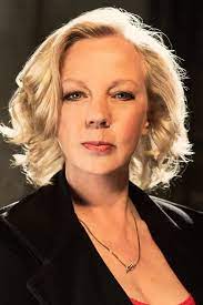 The names that stand out as the great entrepreneurs that startups aspire to be are, usually, men. Deborah Meaden Filme Alter Biographie