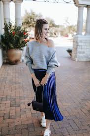 How To Style A Pleated Midi Skirt With Sneakers Blue Pleated Skirt Skirt And Sneakers Pleated Midi Skirt