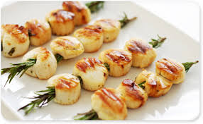 Brochettes De Coquilles St Jacques Pour 4 Personnes Recettes Elle A Table Recette Recettes De Cuisine Brochette Saint Jacques Brochette