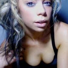 Kayla Tipton's Instagram, Twitter & Facebook