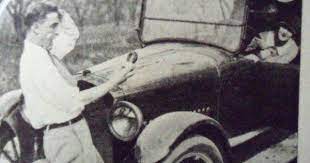 Zelda And F Scott Fitzgerald During The Trip To Mongomery Al 1920 Scott And Zelda Fitzgerald Zelda Fitzgerald History Nerd