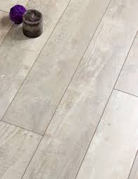 Kalana Wood Light Wood Laminate Flooring Laminate Flooring Colors Rustic Wood Floors