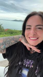 Melissa Laliberte's Instagram, Twitter & Facebook