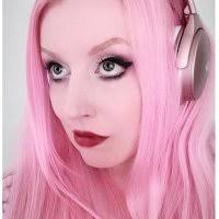 Jeanie Bean ピンク (@jeaniebeanmetal)