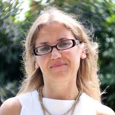 Cerca de las nueve de la mañana, salió y vio a otros que estaban desocupados en la plaza. Patricia Tomala Assistenz Der Geschaftsfuhrung Ziel Invest Gmbh Xing
