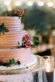Modern Wedding Cake Design Textured Striped 3 Tier Cake With Light Purple Frosting Wedding Cake Fresh Flowers Cool Wedding Cakes Wedding Cakes With Flowers
