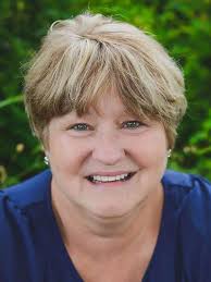 Laurie Kirkpatrick's Instagram, Twitter & Facebook