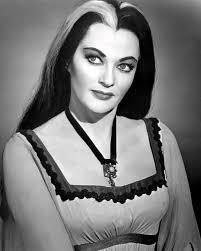 Yvonne De Carlo as Lily Munster .