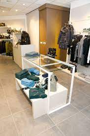 Shop Design Arredamento Negozi Abbigliamento Retail Design Furniture Clothing Store Retail Design Design Arredamento