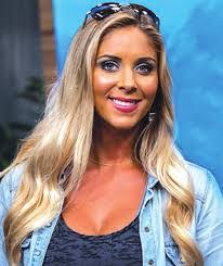 Stephanie Flory's Instagram, Twitter & Facebook