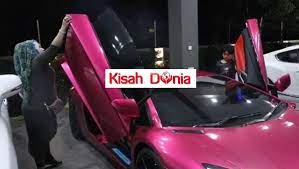 Winkelmann, spiegando che lamborghini ha estratto tutta la potenza possibile dal suo attuale motore v12 da 6.5 litri, ha affermato che il successore dell'aventador avrà un propulsore v12 tutto nuovo, sottolineando che è ancora troppo presto per rivelare dettagli come la cilindrata del motore, ma. Terlalu Banyak Kereta Mewah Sampai Tak Terbawa Inilah Jadinya Pada Kereta Lamborghini Ds Vida Kisah Dunia