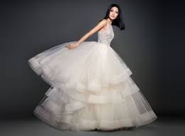 Check spelling or type a new query. Prinzessinnen Brautkleid Lazaro Bridal Hochzeit Um 3