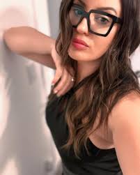 Olga's Art gallery (@olgachnara) · Vancouver, BC