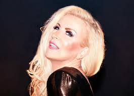 Lian Ross presenta su nuevo sencillo "Take My Hand"