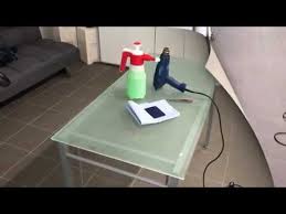 Sie erhalten eine durchsichtige folie für tische nach maß bei uns schon innerhalb weniger tage. Klinger Folien De Tisch Mit Klebefolie Mobelfolie Bekleben Glastisch Kleben Youtube