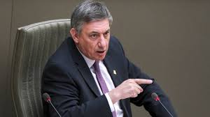 He replaced kris peeters as a member of the belgian chamber of representatives in 2007. Jan Jambon Envisage De Deconfiner La Flandre Avant La Wallonie Et Bruxelles L Echo