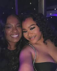 Amber Epps 🩷💚 (@amberepps) • Instagram photos and videos