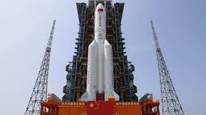 Venn gaming & pop culture. A Large Chinese Rocket Is Falling To Earth And New Zealand Possibly In Its Path Stuff Co Nz