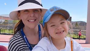 Lilly Gauthier's Instagram, Twitter & Facebook