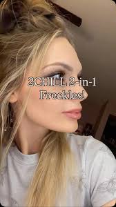 This 2-in-1 freckle pen is 10000/1000🫰🏻😍 #freckles #makeuphacks #2CHILL  #makeuplover