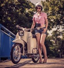 Grosses Ostalgie Treffen Sinsheim Lokal Vespa Madchen Rollermadchen Ostalgie