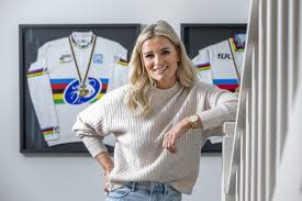 Mathieu van der poel recaps chaotic first stage. Roxanne Bertels Vriendin Van Mathieu Van Der Poel Glamour Het Nieuwsblad Mobile
