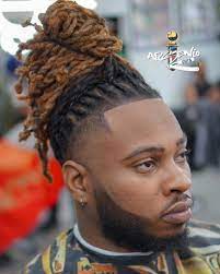 The blowout consists of a low fade around the sides and back with and longer hair on top that is styled up and sometimes out. 25 Cool Temple Fade Haircuts 2021 Styles
