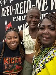 Family reunion organizer praised for efforts