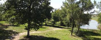 Camping Avec Etang De Peche En Dordogne Camping Le Paradou