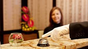 Penginapan hotel anda dapat diatur dengan anda dapat melakukan reservasi hotel pada klm.com dengan mitra kami booking.com atau airbnb. 8 Pertanyaan Konyol Yang Sering Ditanyakan Tamu Kepada Petugas Hotel Tribun Travel