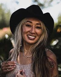 Celeste Lindsay's Instagram, Twitter & Facebook