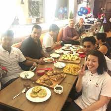 Inside the restaurant, there is a counter for ordering, and a counter for picking up meals. This Photo Was Taken This 2018 New Year Eve Thank You For The Wonderful Awesome Night Picture Of Two Frenchies Cafe Bistrot Penang Island Tripadvisor