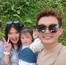 大家好请问这款Toyota sienta是不是没出了在Toyota官网看不到的?  各位请问这辆车会有什么优缺点吗？看二手价很便宜请问会有什么问题吗😁谢谢