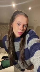 Becky Beverly's Instagram, Twitter & Facebook