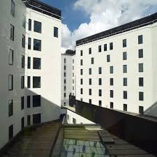 A main hospital building was opened in 1958, followed by the don everett medical wing (1975), ron dunbier house (1979) and alex grimson surgical wing (1983). Contractor Sought To Replace New Royal Liverpool Hospital S Cladding Installed By Collapsed Giant Carillion Business Live