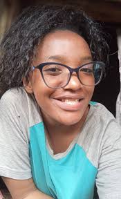 Dear mum niliendah chuo chavakali n vile jua ilikua kali but sikuloose hope  juu yako Mum nilikua happy nikionah grades zngu nilijua utakuwa happy  nikajiprepare juu nilijua utakuwa n furaha but sai