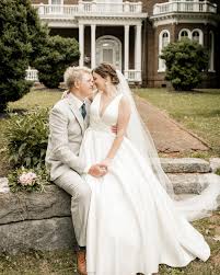 Your dress is guaranteed to arrive in time. V3zpnmtuqrstam