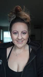 Well well well let me tell you about something ...... This girl right here  👇 she's been thru some shit.. who hasn't right? .... But I've found that  putting myself out there