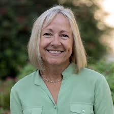 Diana Leonard's Instagram, Twitter & Facebook